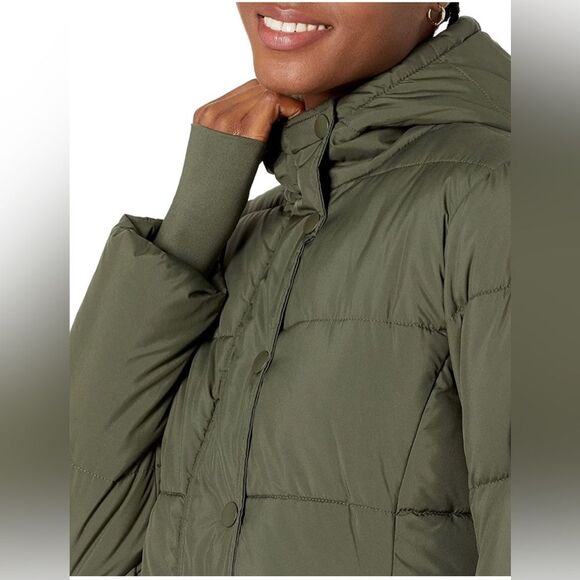 Amazon Essentials Women's Heavyweight Long-Sleeve Hooded Puffer Coat 🧥 size M - Picture 4 of 11